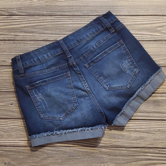 LEAH Denim Shorts - Picture 4 of 4